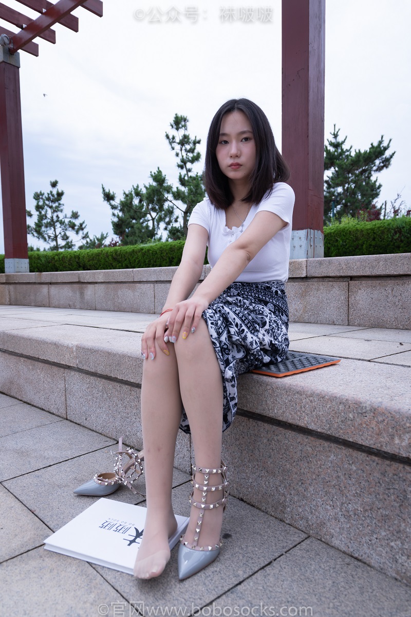 [袜啵啵] 014期：思思-华伦天奴高跟鞋、肉丝（脚尖加固款）花絮版