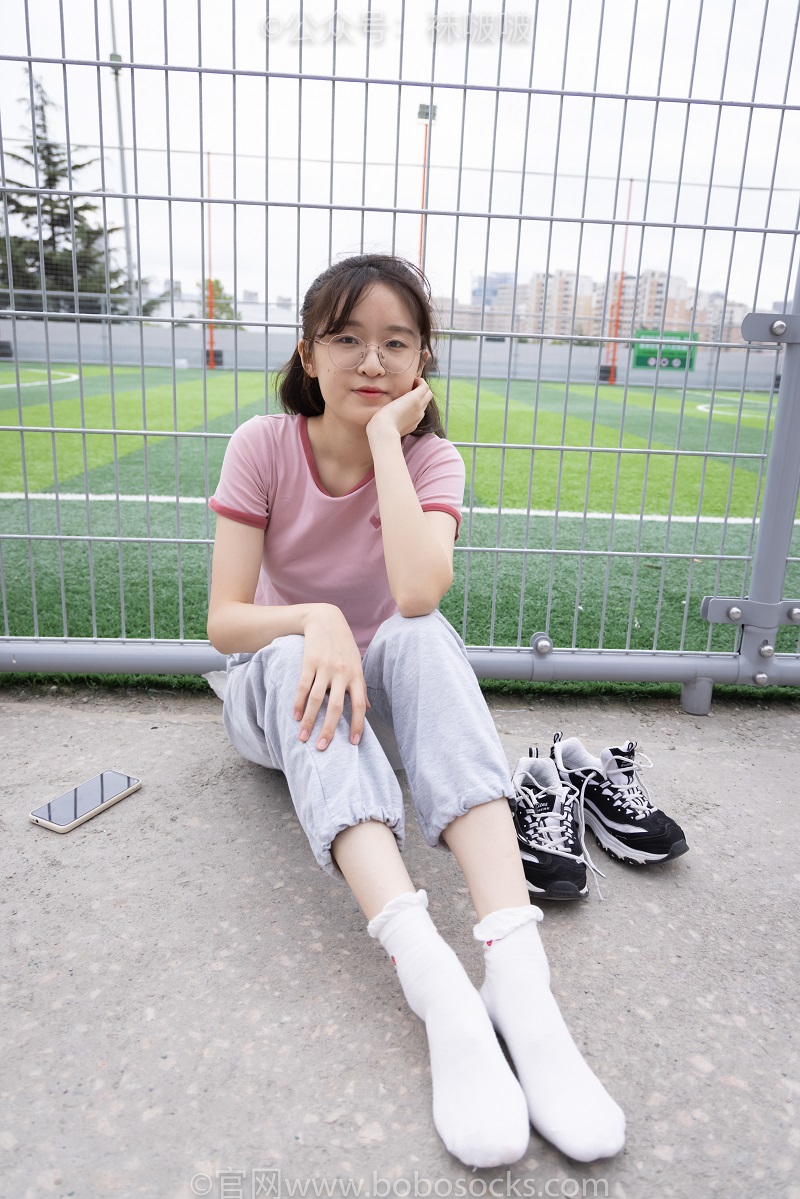 [袜啵啵] 016期：熊熊-斯凯奇运动鞋、棉袜（踩脏）、裸足（超好看呀）常规加长版