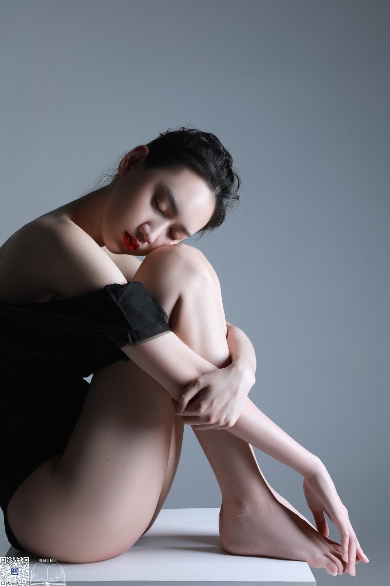 [GALLI嘉丽] 舞蹈生日记 NO.011 poppy