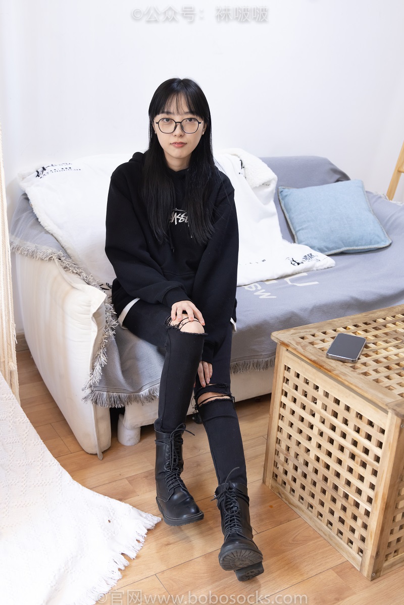 [BoBoSocks袜啵啵] 061期：稚予-短靴、白棉袜、裸足 花絮版