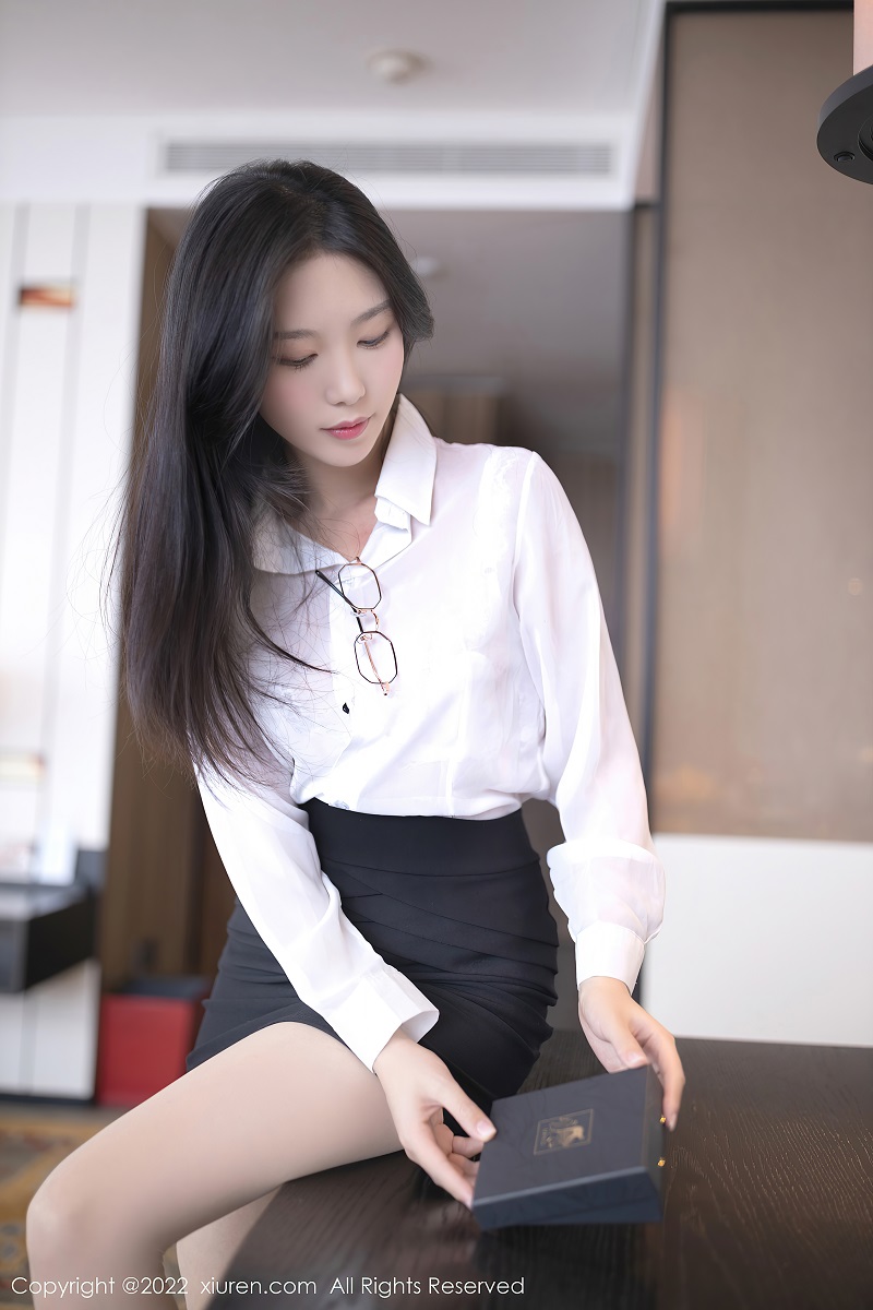 [XIUREN秀人网] 2022.03.30 NO.4796 利世 性感写真