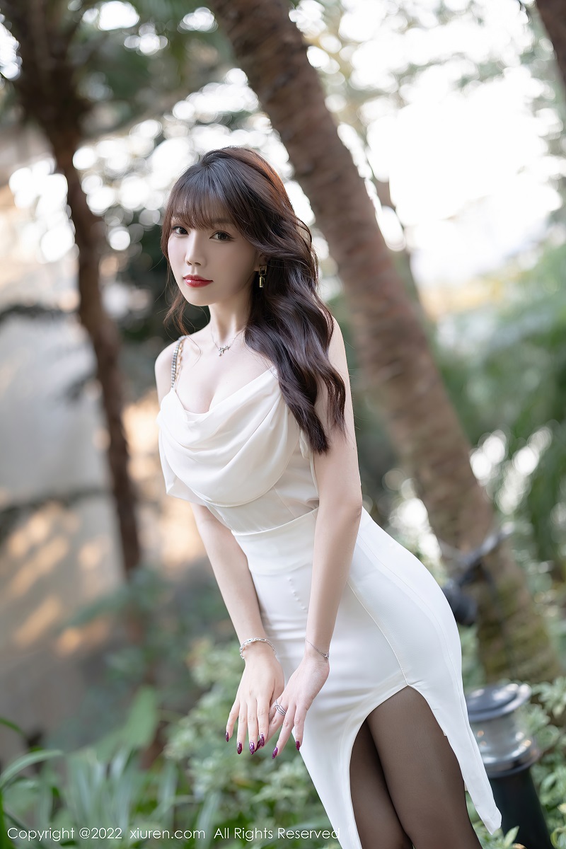 [XIUREN秀人网] 2022.04.22 NO.4913 芝芝Booty 性感写真