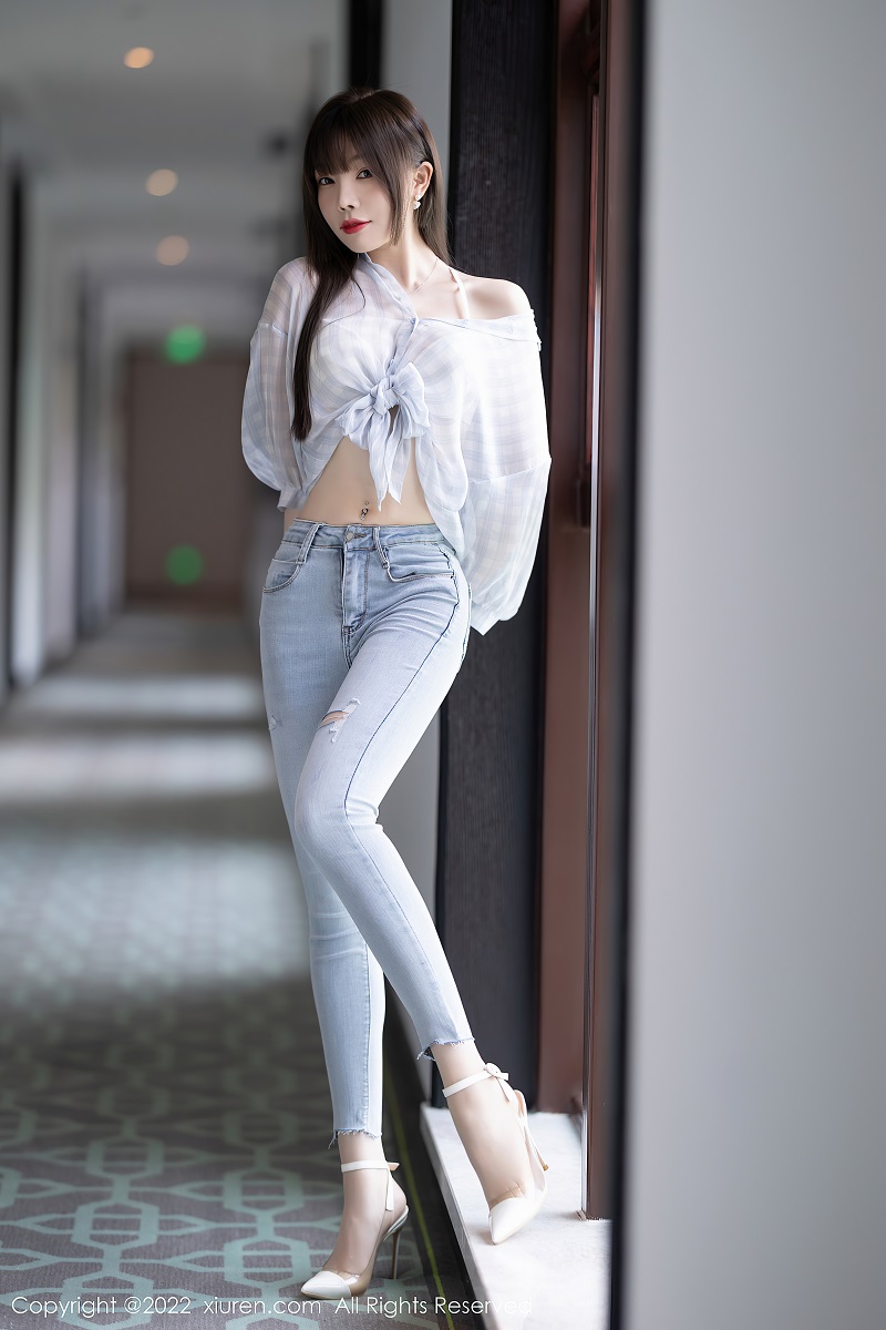 [XIUREN秀人网] 2022.05.07 NO.4976 芝芝Booty 性感写真