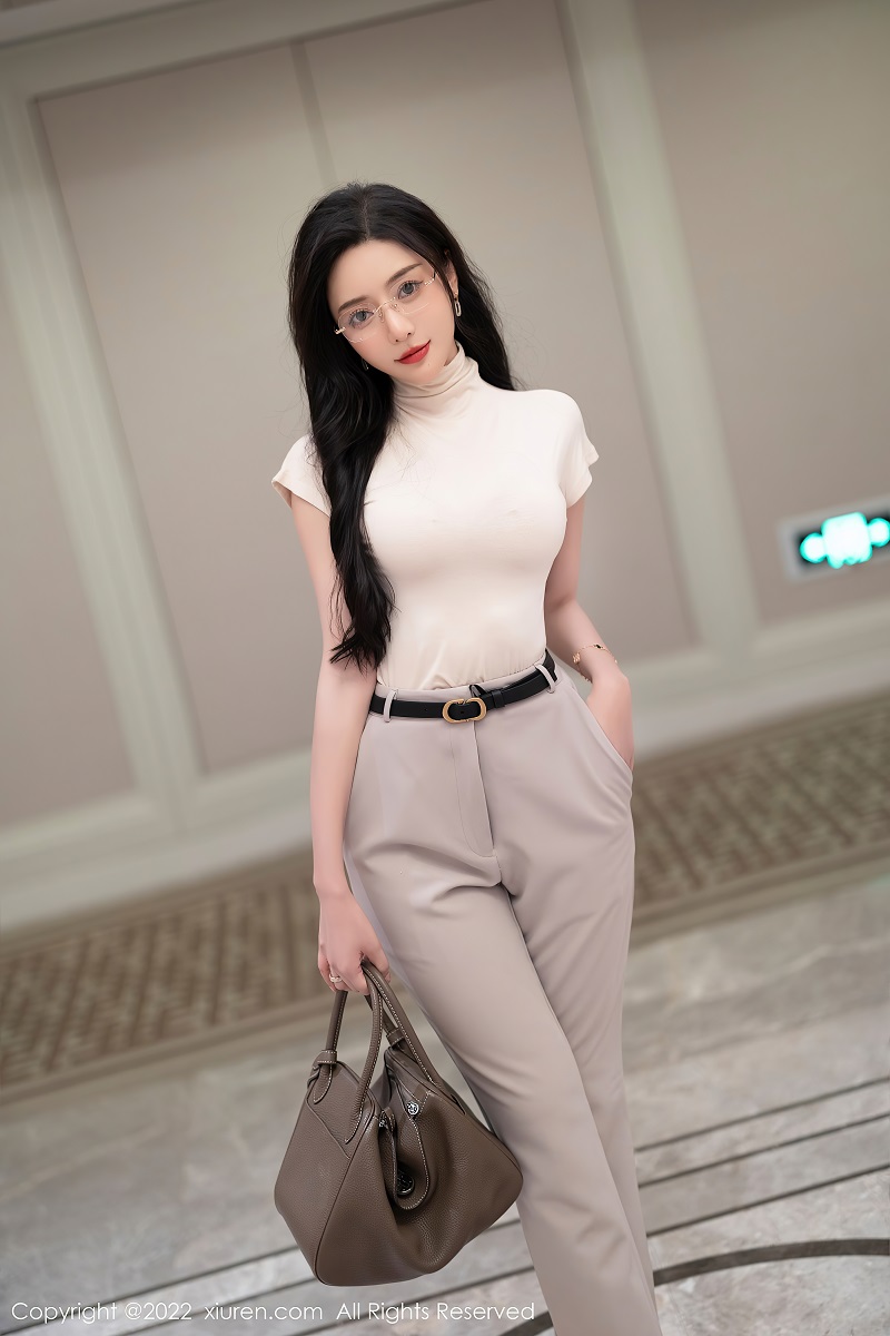 [XIUREN秀人网] 2022.05.16 NO.5015 王馨瑶yanni 厦门旅拍写真