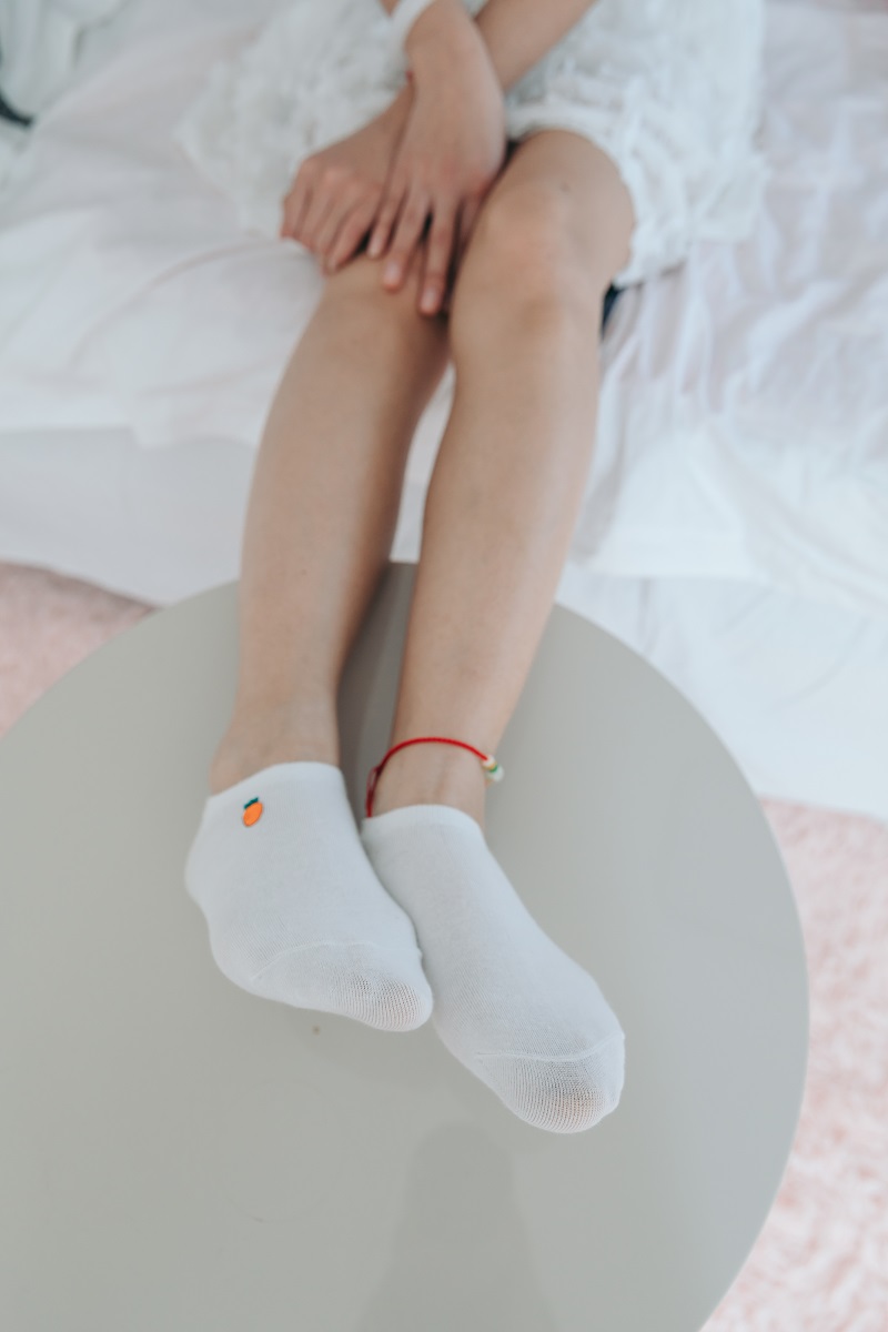 [物恋传媒] NO.763 喵喵-爱与执着（麦昆鞋、白棉袜、裸足）