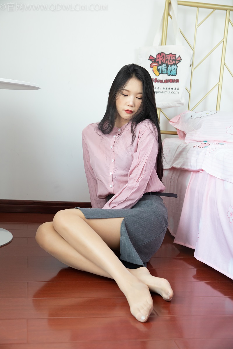 [物恋传媒] NO.956 小竹-过往的影子