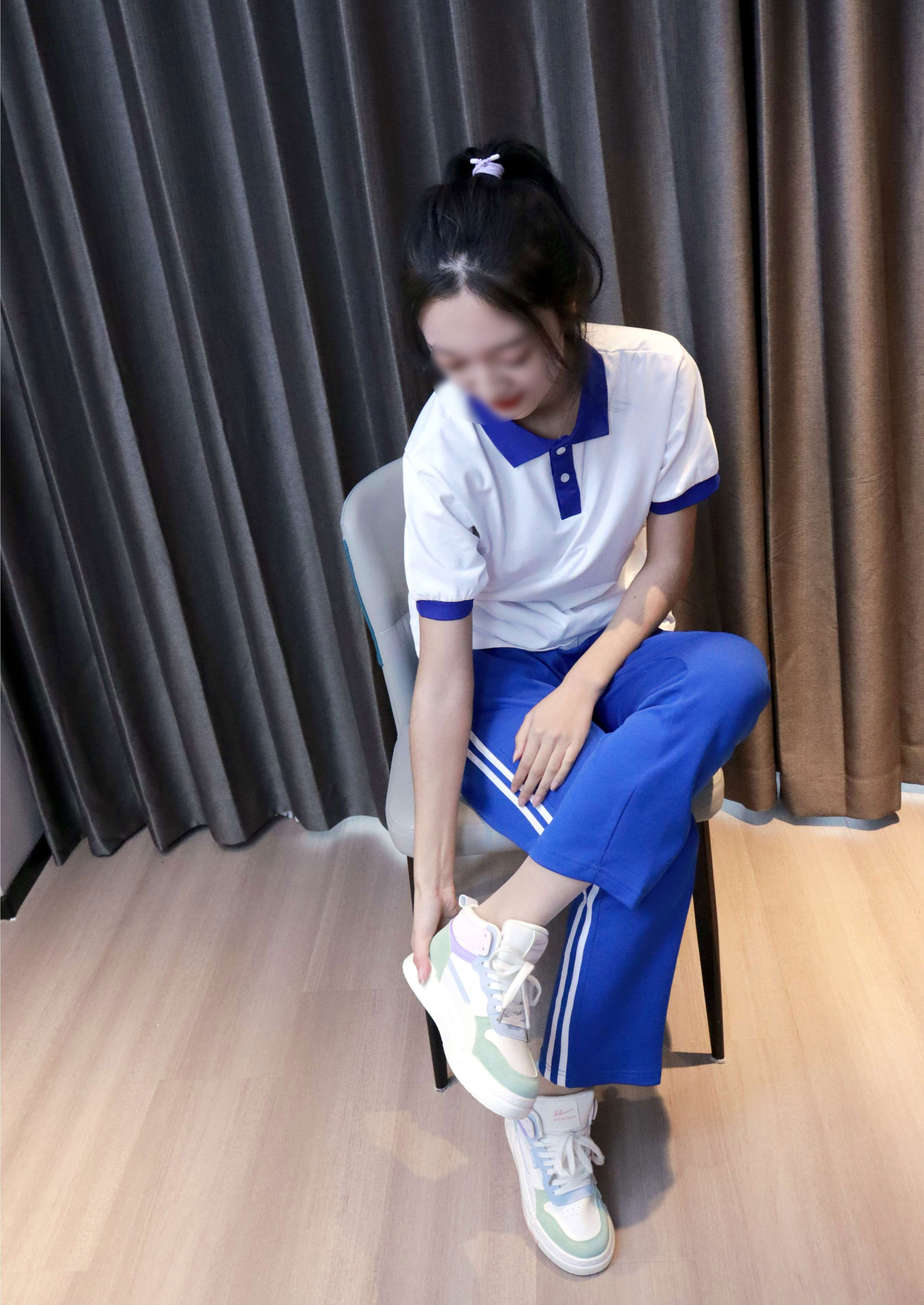 依依~校服搭配37码运动鞋