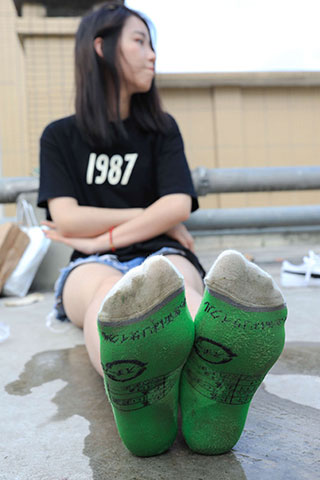 Carrie天台上展板鞋の棉袜