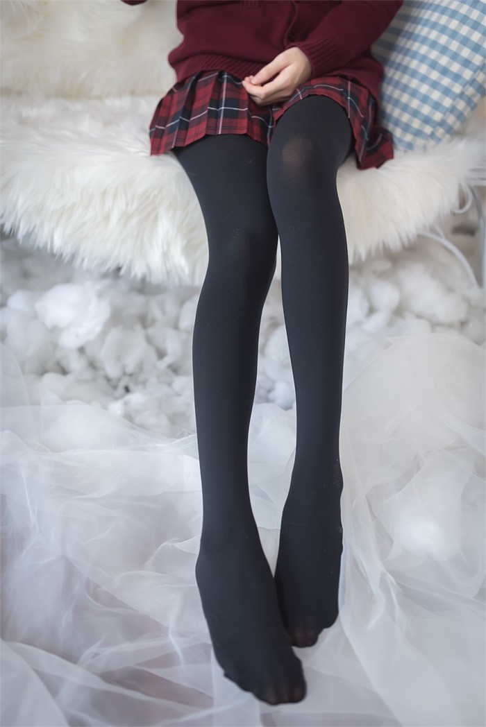 风之领域精品写真@No.010 秋装搭配完美黑丝 [50P/82.3MB]