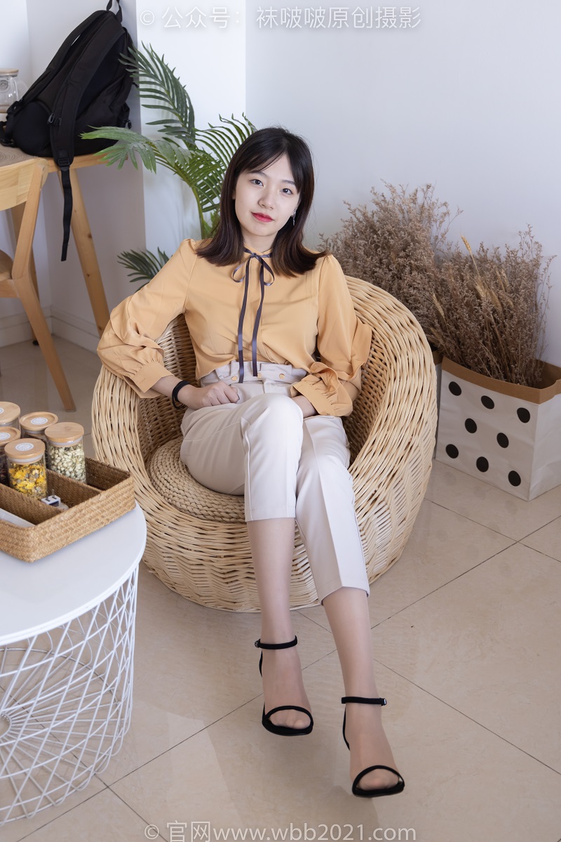 [BoBoSocks袜啵啵] 240期 小甜豆-三双高跟鞋、肉丝、裸足