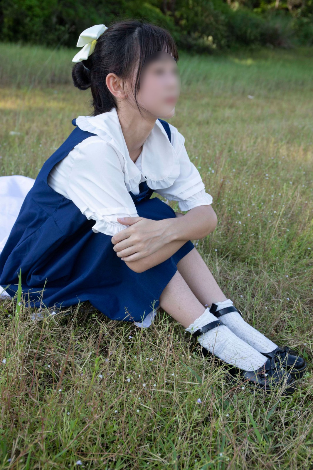 仙女静儿游山玩水全纪录，脱鞋秀脚丫