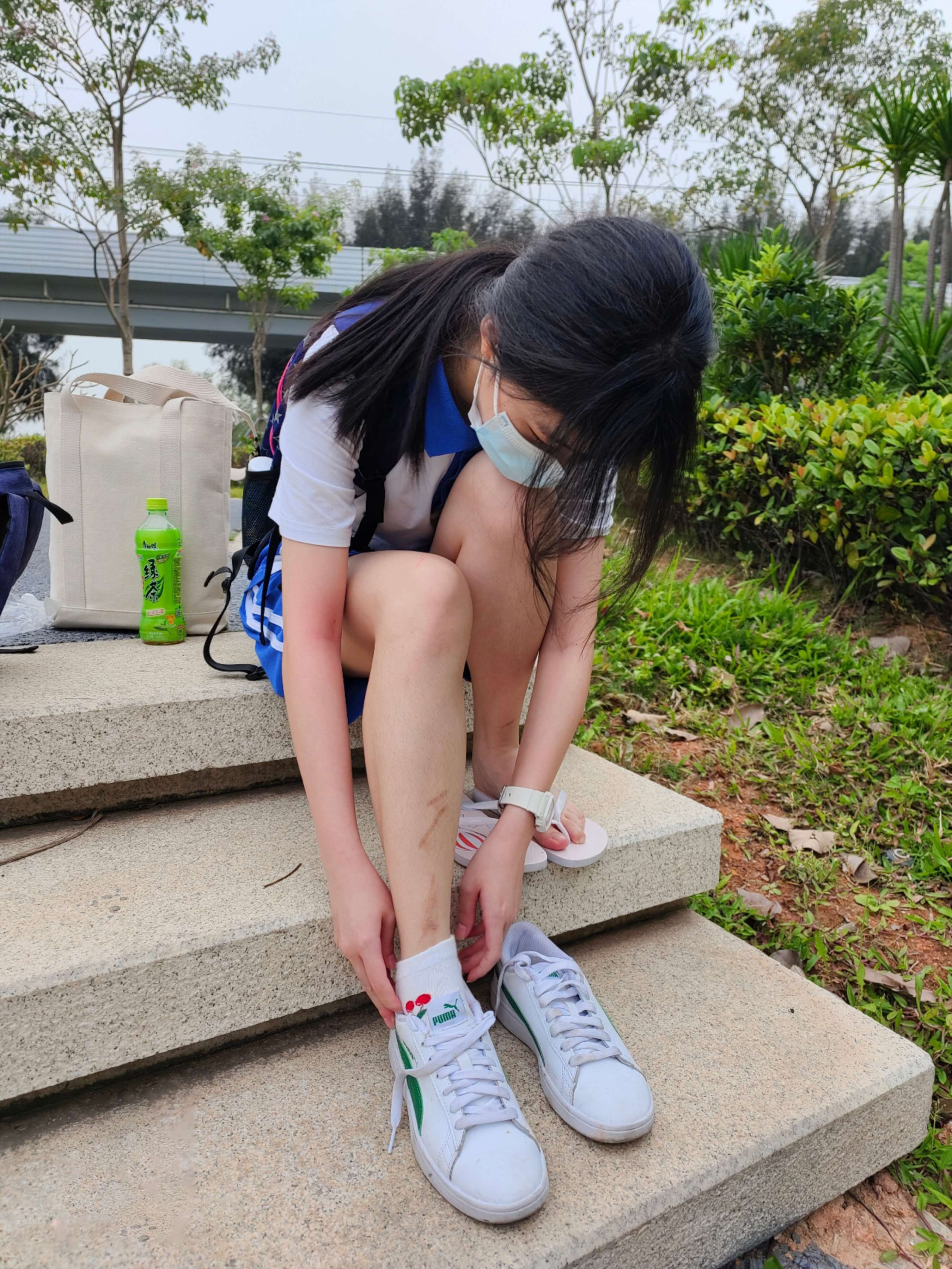 学生小鱼校服の嫩足