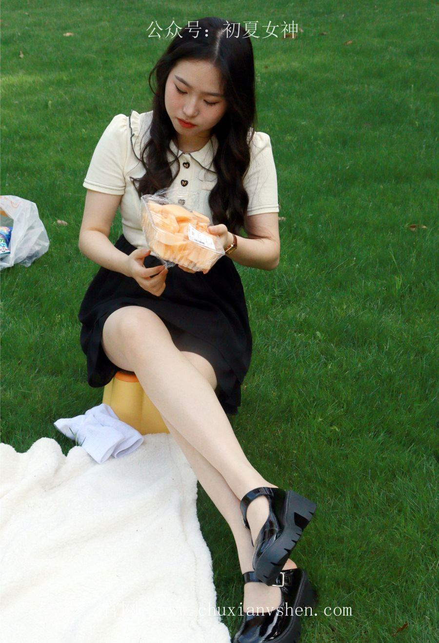 [初夏女神]035期 水吉~爱心约会(带视频)【115P+1V/5.57G】