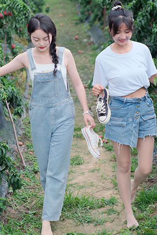 [初夏女神]050期 双双、点点~《桃园姐妹》共赴摘桃的美好一天(带视频)【172P+1V/6.34G】