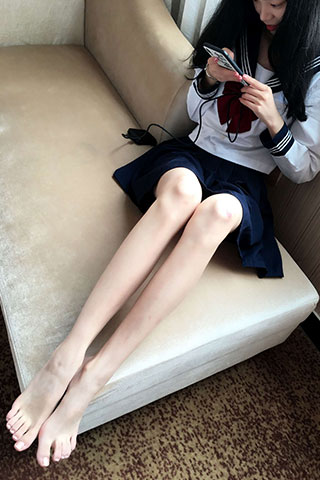 小虫JK制服の嫩足