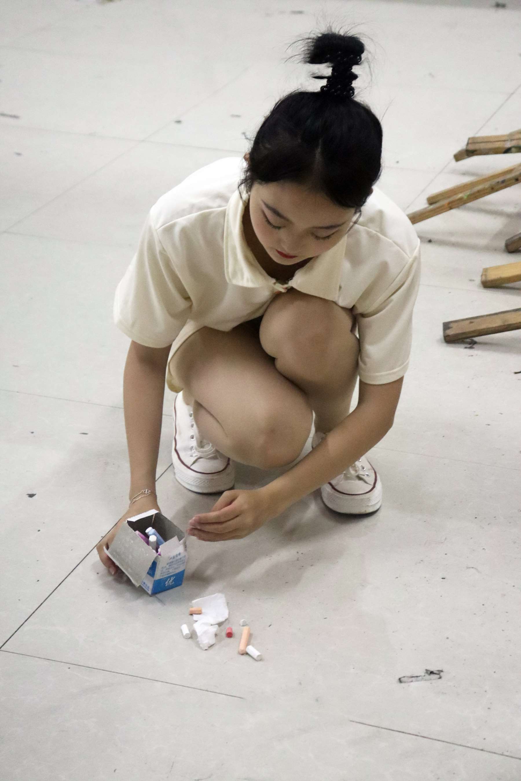 [初夏女神]082期 双双~【打扫教室】开学了，被抽到打扫卫生的任务