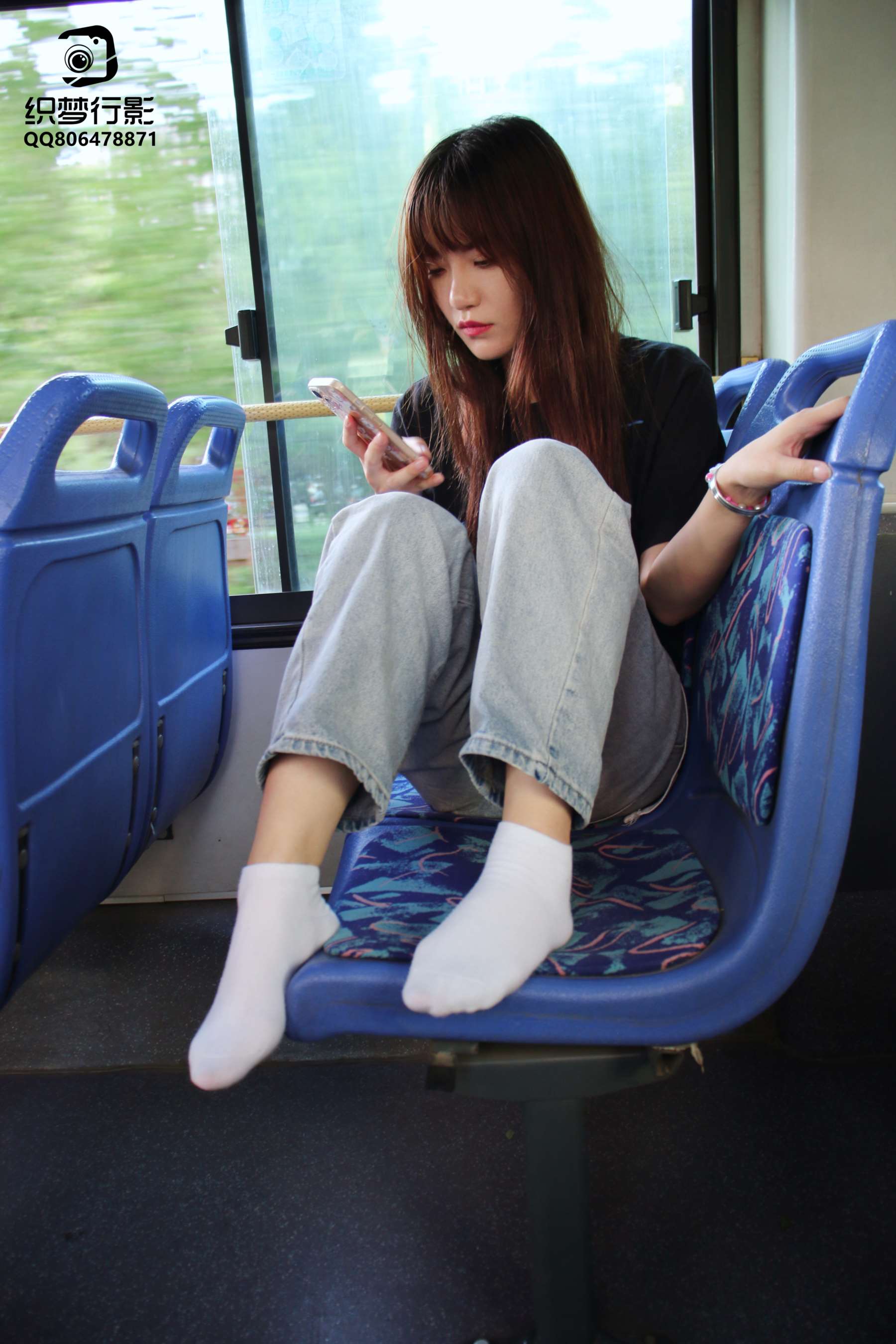 [织梦映像]新刊002-城市公交-开往幸福的列车