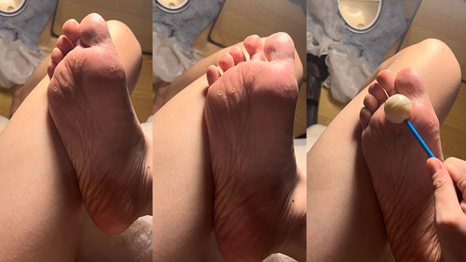 套路02年妹妹用棒棒糖按摩脚底