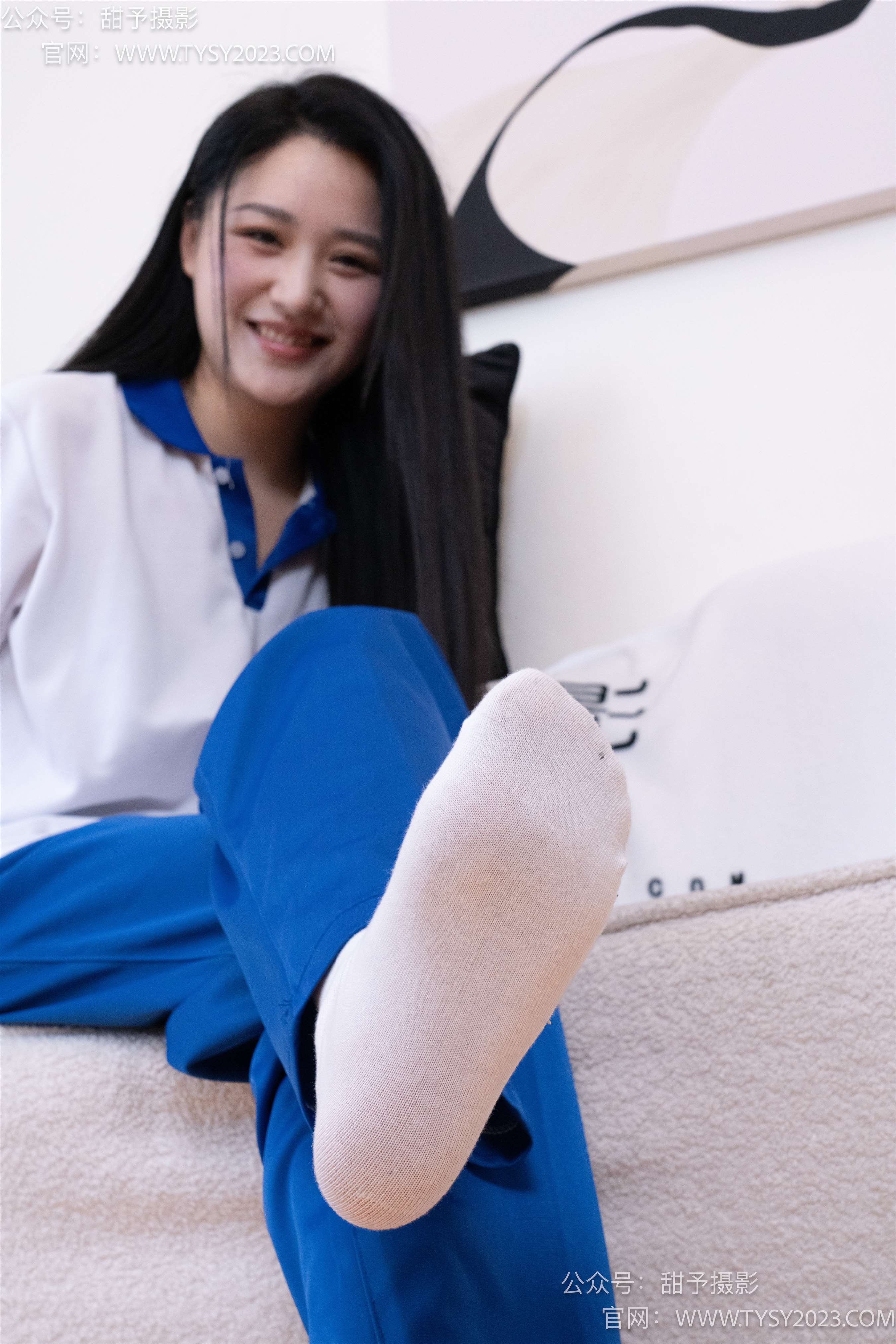 《[甜予摄影] NO.102 澜澜-板鞋、白棉袜、肉丝-脚尖微加固款(带视频)【126P+2V/9.93G】》作品图