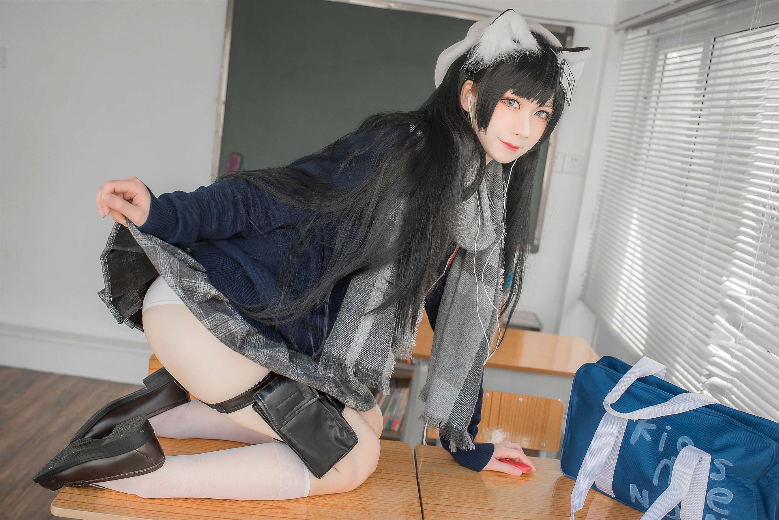 《[美图精选]06-izumi泉桃子 纯白毕业季【40P/189M】》作品图