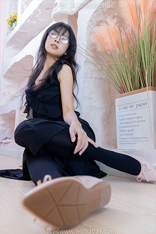 黑丝、做瑜伽挠脚